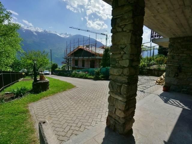 Casa indipendente in vendita a Tresivio
