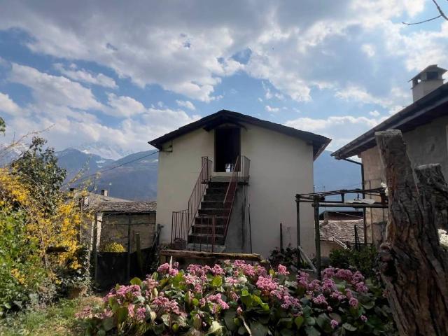 Villa in vendita a Tresivio SO