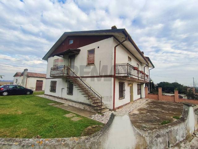 Casa indipendente in vendita a Tresignana FE