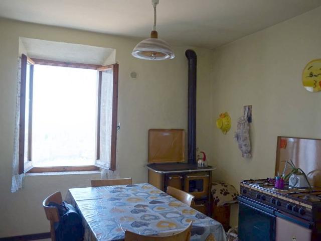 Casa indipendente in vendita a Trequanda SI