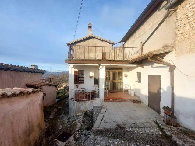 Casa indipendente in vendita a Trevi PG