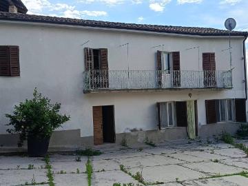 Casa indipendente in vendita a Treville AL