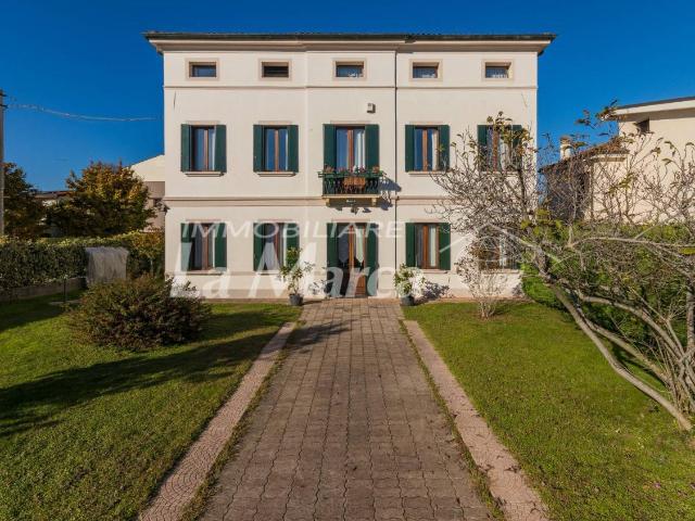 Casa indipendente in vendita a Treviso