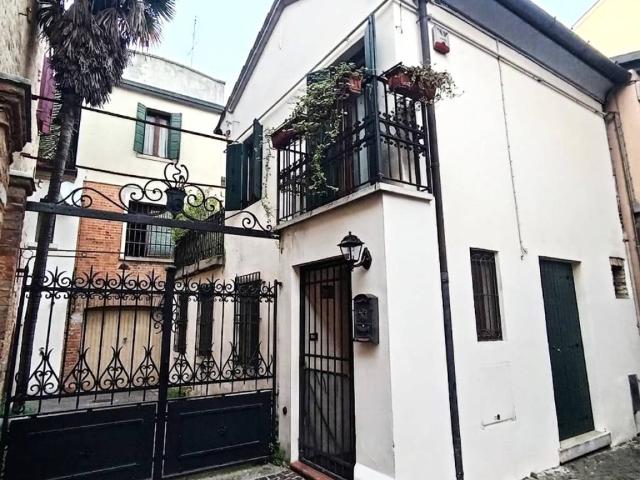 Casa indipendente in vendita a Treviso TV