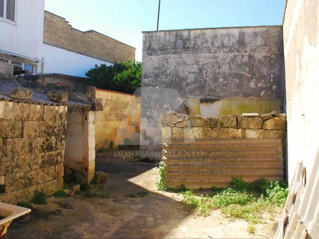 Casa indipendente in vendita a Tricase LE