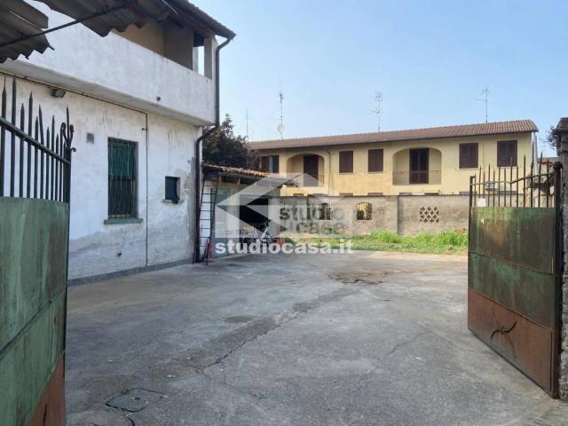 Casa indipendente in vendita a Trigolo CR