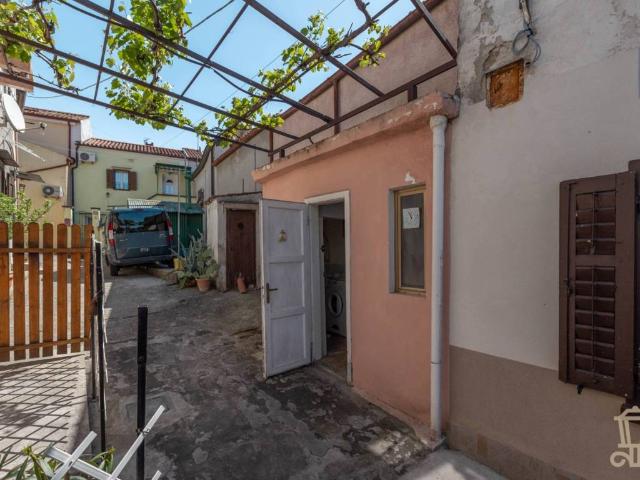 Casa indipendente in vendita a Trieste TS