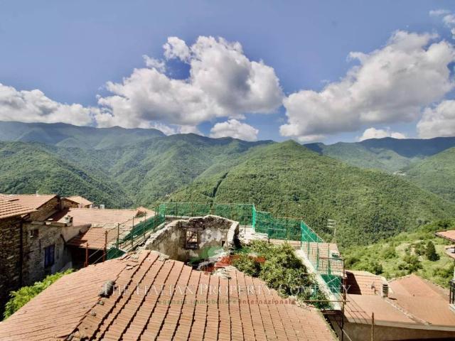 Casa indipendente in vendita a Triora IM