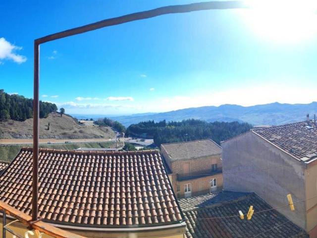 Casa indipendente in vendita a Troina EN