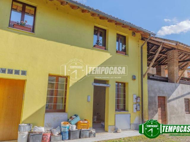 Casa indipendente in vendita a Trovo PV