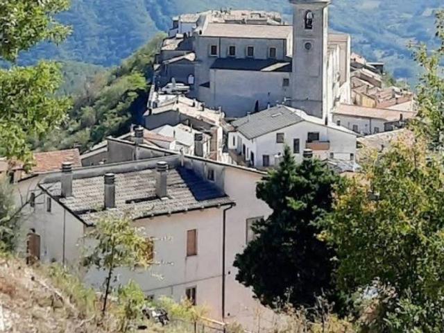 Casa indipendente in vendita a Tufillo CH