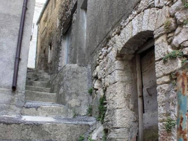 Casa indipendente in vendita a Tufillo CH
