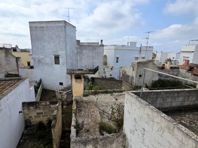 Casa indipendente in vendita a Tuglie LE
