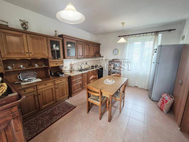 Casa indipendente in vendita a Tuoro sul Trasimeno PG