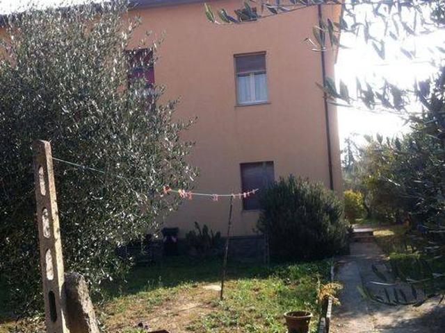 Casa indipendente in vendita a Tuoro sul Trasimeno PG
