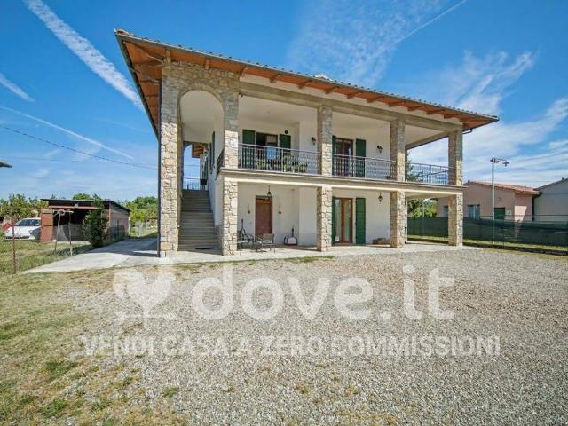 Casa indipendente in vendita a Tuoro sul Trasimeno PG