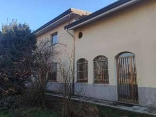 Casa indipendente in vendita a Turate CO
