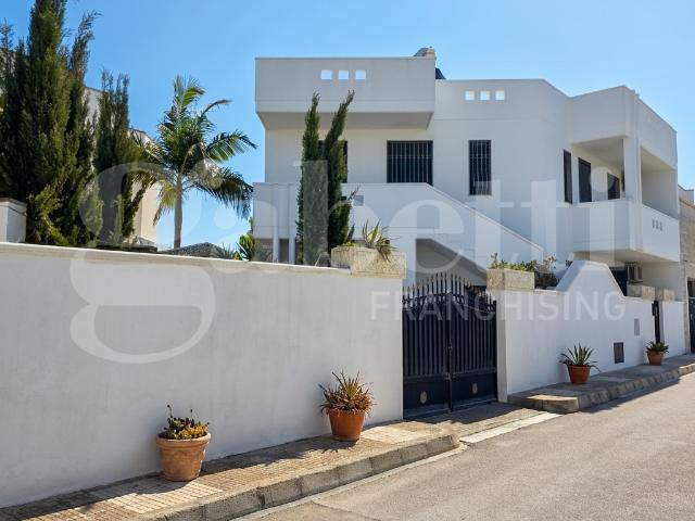 Casa indipendente in vendita a Ugento