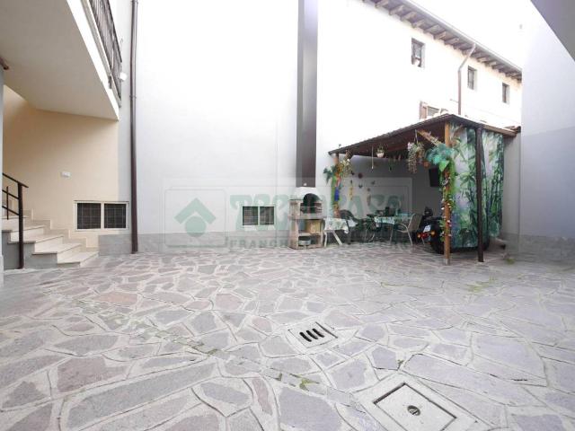 Casa indipendente in vendita a Urago d'Oglio BS