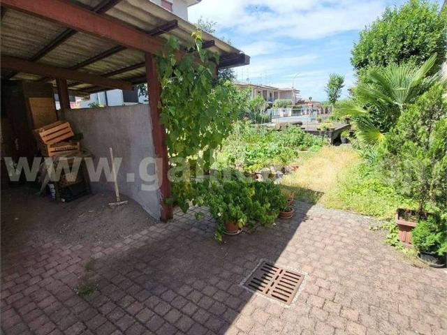 Casa indipendente in vendita a Urago d'Oglio BS