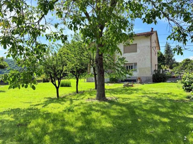 Casa indipendente in vendita a Urbino PU