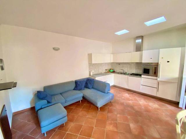 Casa indipendente in vendita a Urbino PU