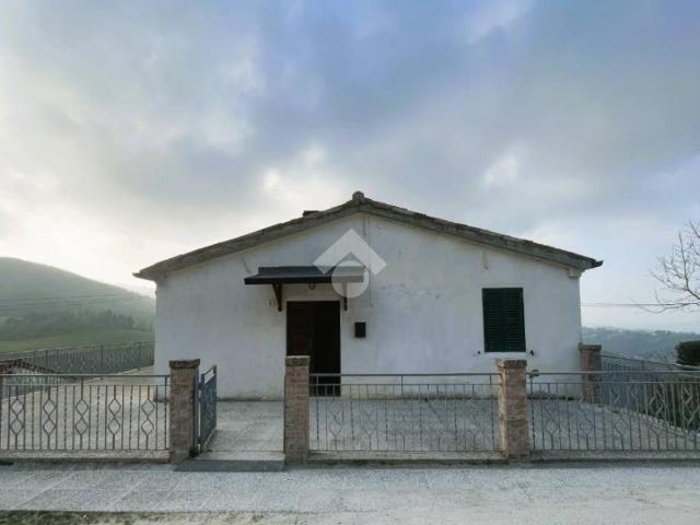 Casa indipendente in vendita a Urbino PU
