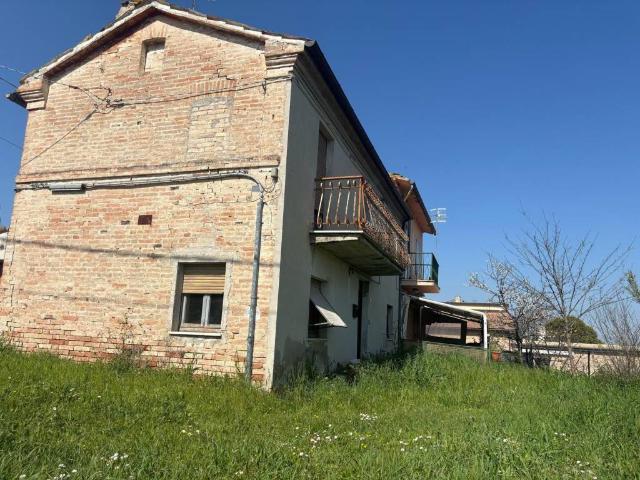 Casa indipendente in vendita a Urbisaglia MC