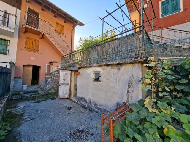 Casa indipendente in vendita a Vobbia GE