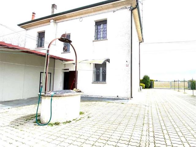 Casa indipendente in vendita a Voghiera FE