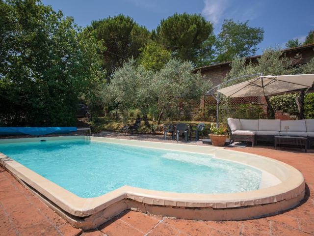 Casa indipendente in vendita a Volterra 75m² Volterra