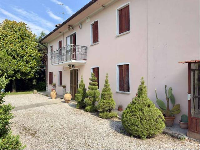 Casa indipendente in vendita a Vazzola TV