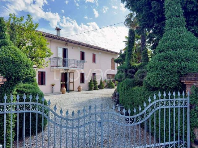 Casa indipendente in vendita a Vazzola via Cal Grande