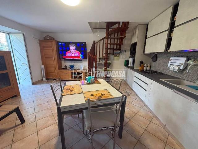 Casa indipendente in vendita a Vacri CH