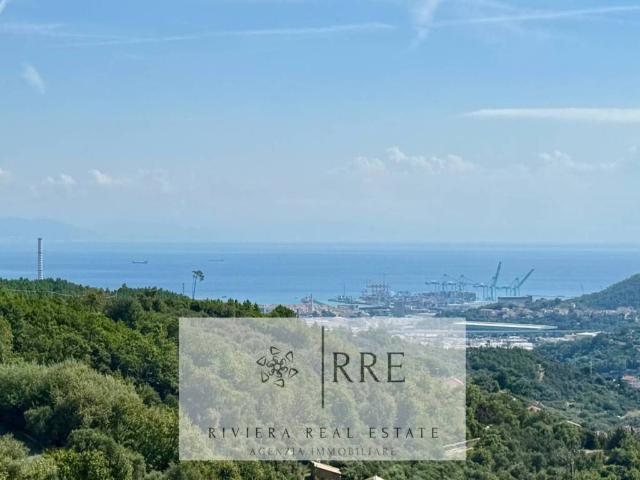 Casa indipendente in vendita a Vado Ligure SV