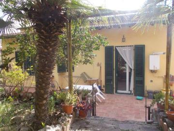 Casa indipendente in vendita a Vaglia FI
