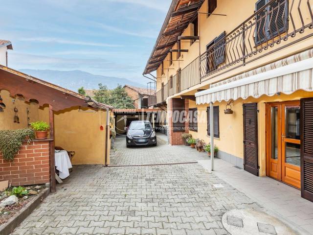 Casa indipendente in vendita a Vaie