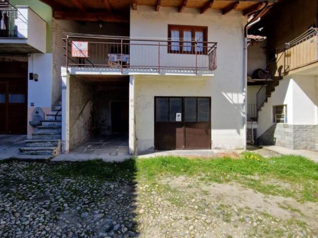 Casa indipendente in vendita a Vaie TO
