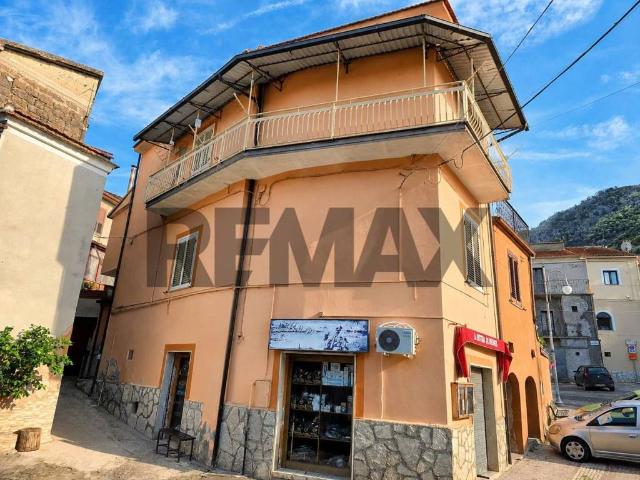 Casa indipendente in vendita a Vairano Patenora CE