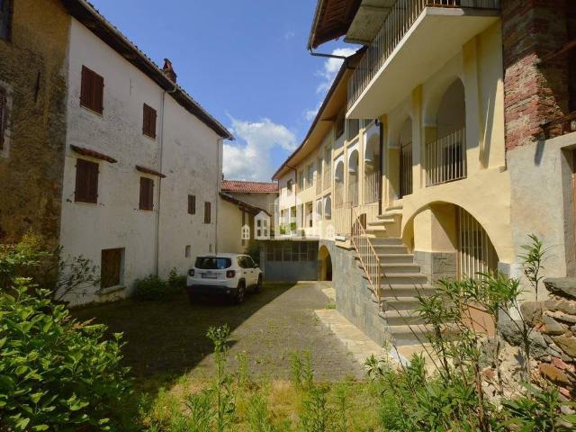 Casa indipendente in vendita a Val di Chy TO