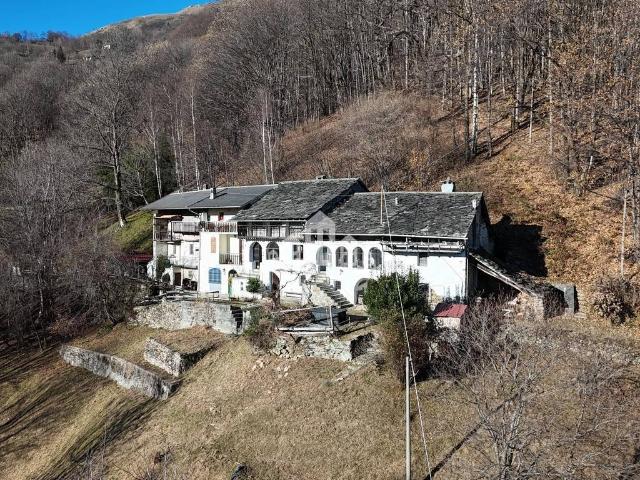 Casa indipendente in vendita a Valchiusa TO
