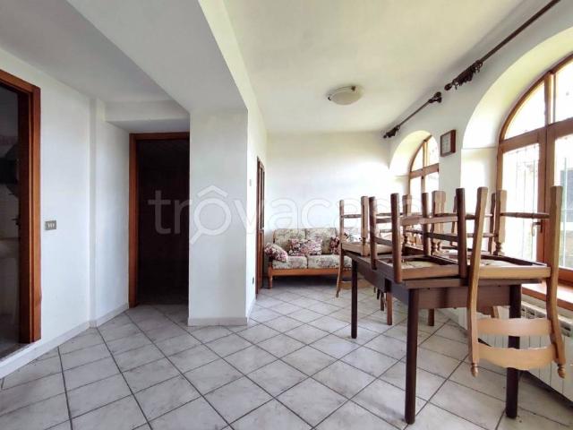 Casa indipendente in vendita a Valchiusa via dei Patrioti