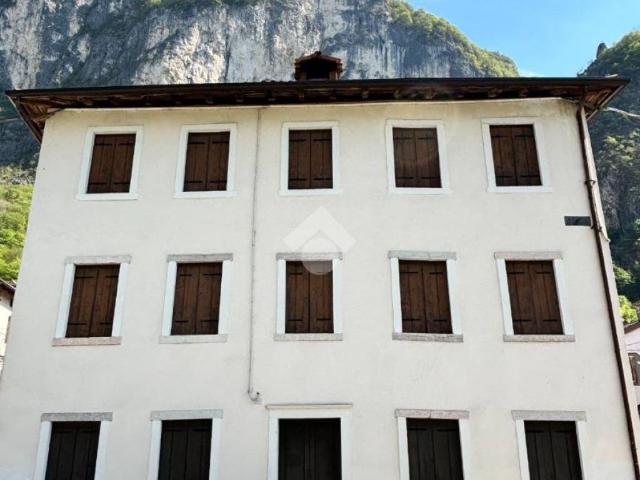 Casa indipendente in vendita a Valbrenta VI