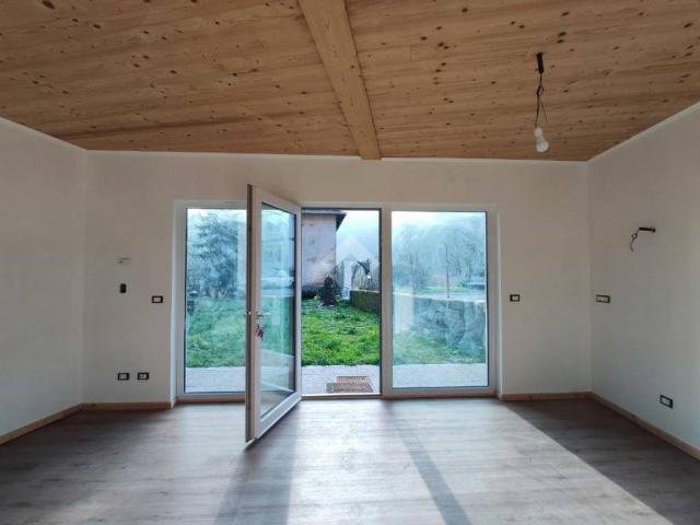 Casa indipendente in vendita a Valbrevenna GE
