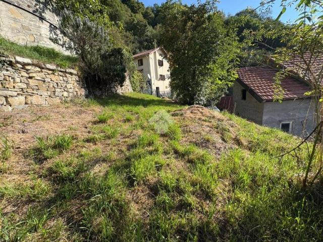 Casa indipendente in vendita a Valbrevenna GE
