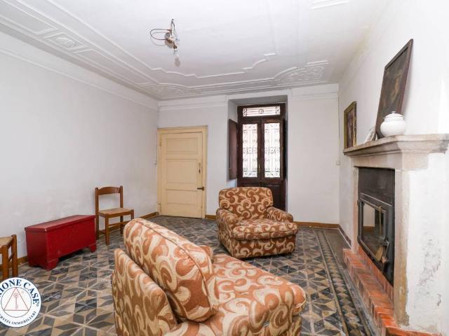 Casa indipendente in vendita a Valganna VA
