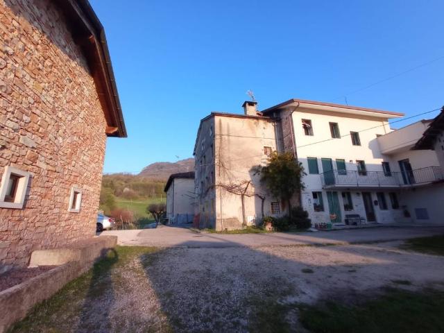 Casa indipendente in vendita a Valdagno VI