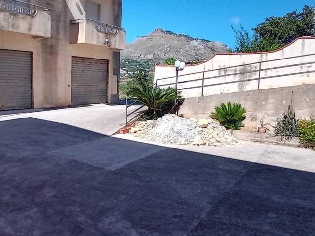 Casa indipendente in vendita a Valderice TP