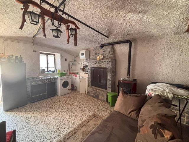 Casa indipendente in vendita a Valdieri CN