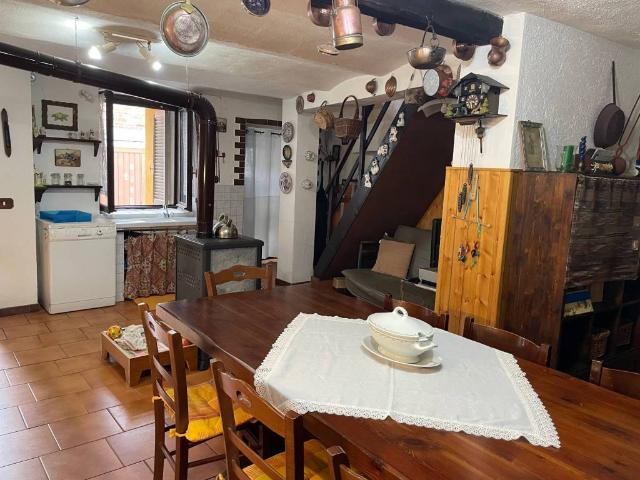 Casa indipendente in vendita a Valdilana BI